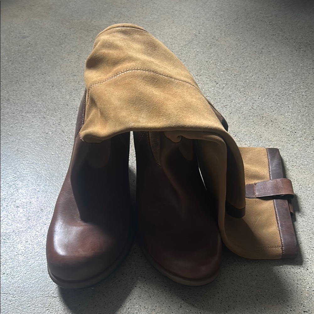 Dr Marten Suede Boots